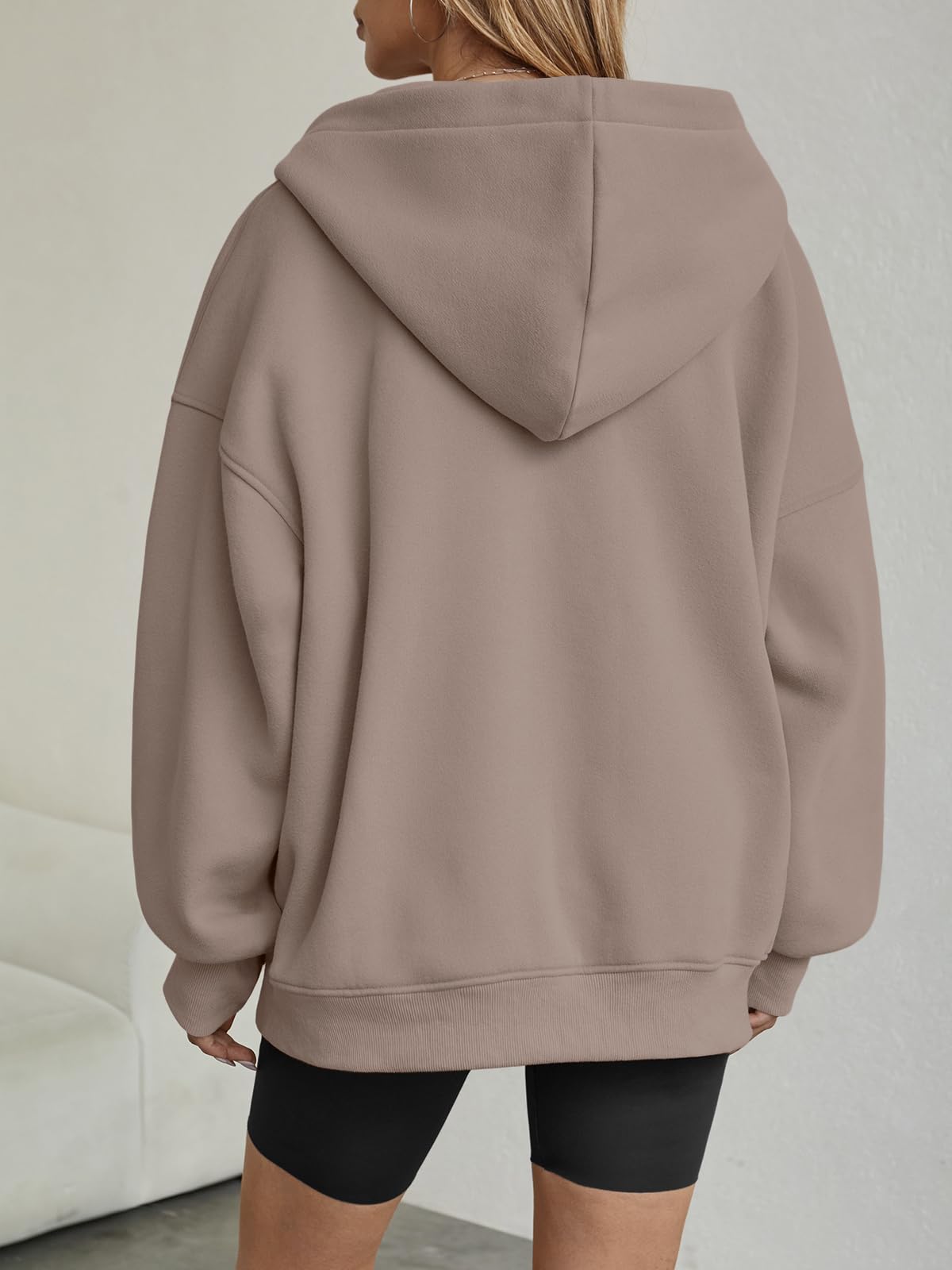 Trendy Queen Womens Oversized V Neck Hoodies with Thumb Hole Pullover Sweatshirts Y2k Clothes Fall Fashion Outfits 2025 CoffeeGrey