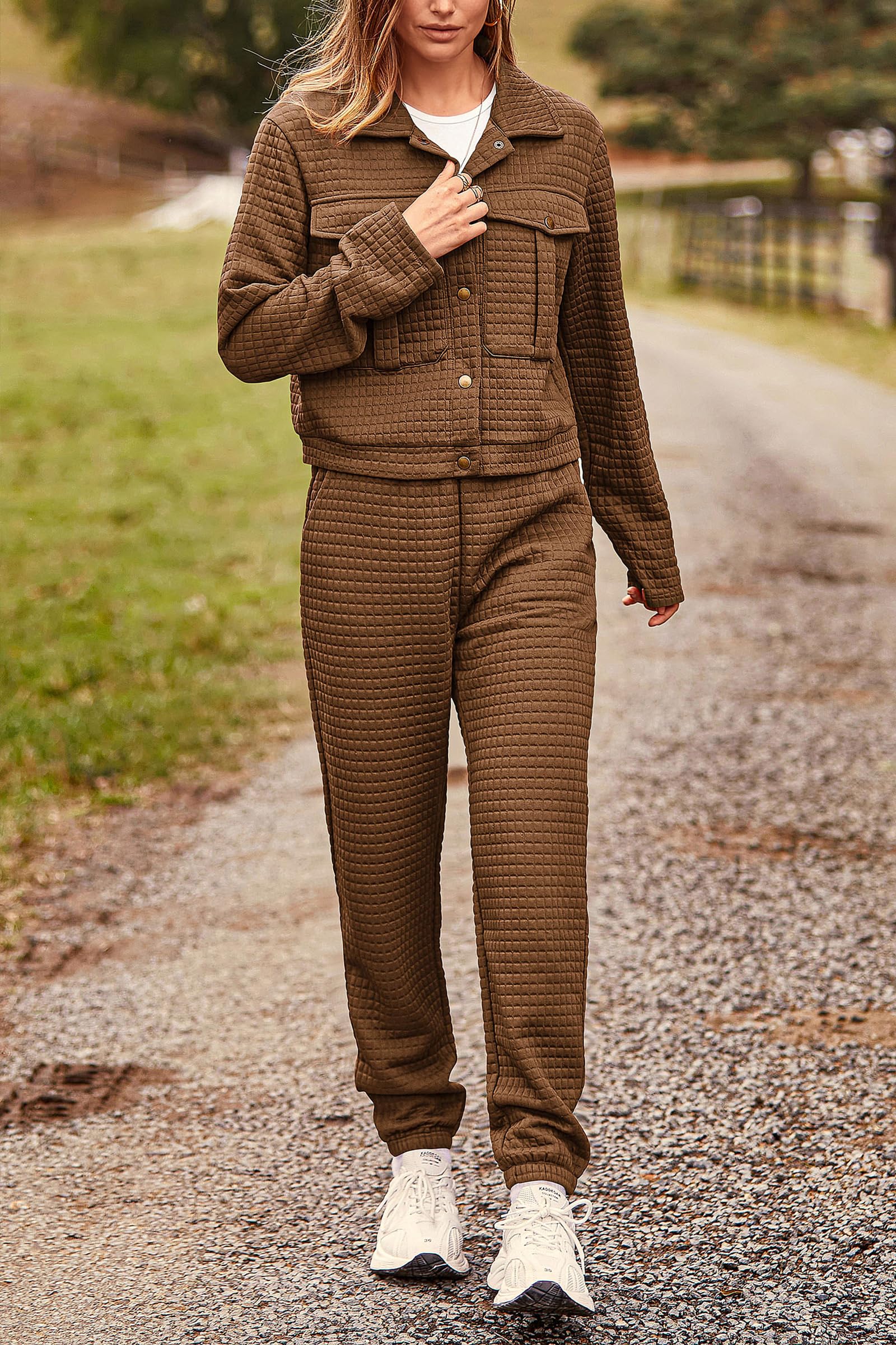 PRETTYGARDEN Women’s Two-Piece Set – Long Sleeve Button-Down Shacket Jacket & Sweatpants Tracksuit (Fall/Winter 2025)