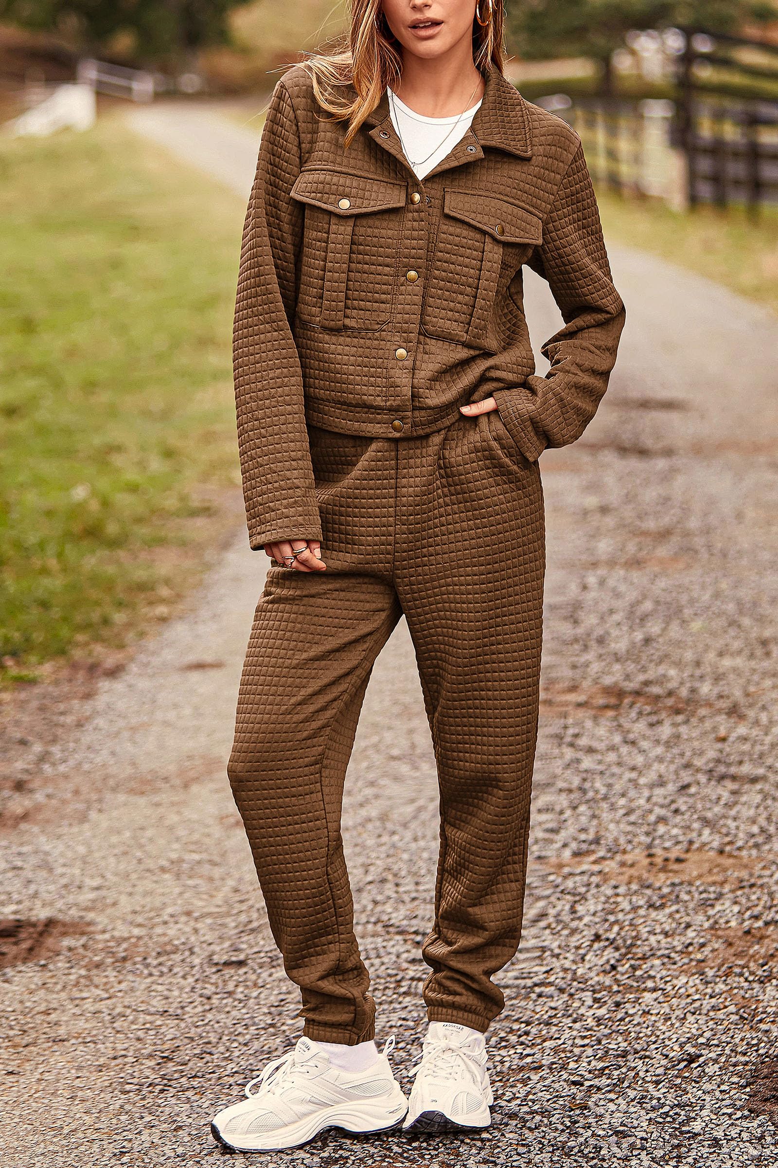 PRETTYGARDEN Women’s Two-Piece Set – Long Sleeve Button-Down Shacket Jacket & Sweatpants Tracksuit (Fall/Winter 2025)