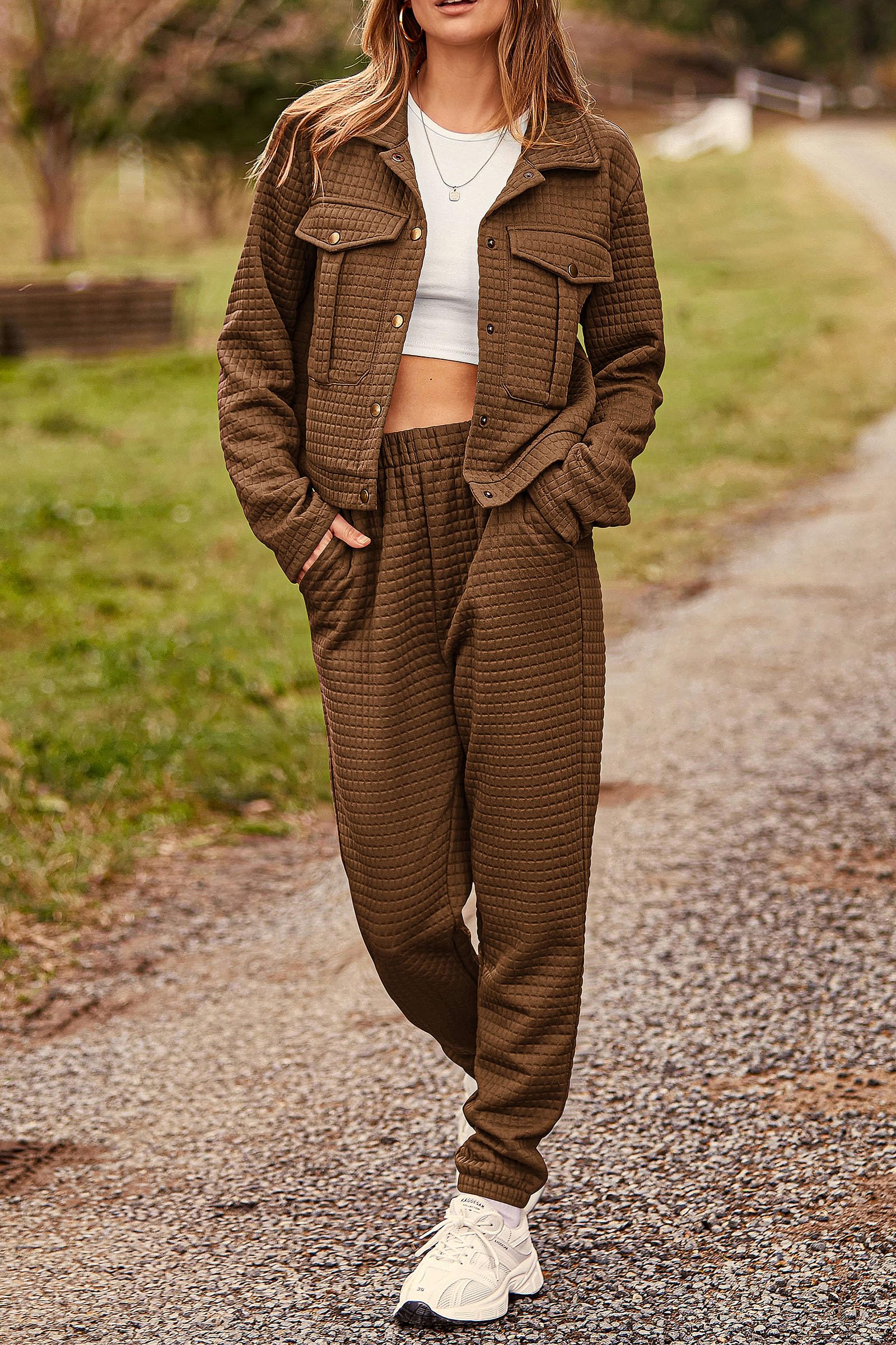 PRETTYGARDEN Women’s Two-Piece Set – Long Sleeve Button-Down Shacket Jacket & Sweatpants Tracksuit (Fall/Winter 2025)